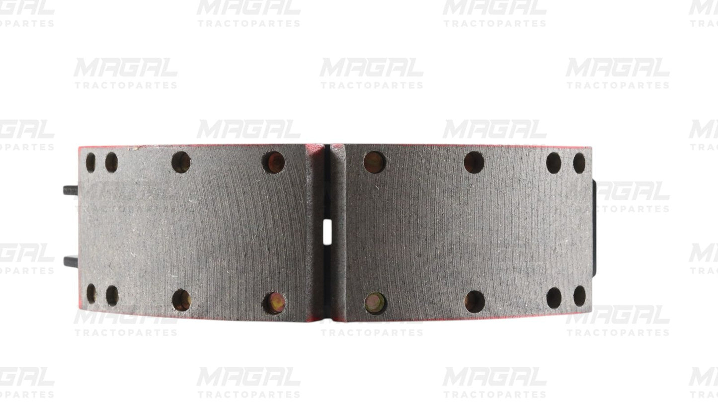 Vista frontal de balatas perforadas del kit de frenos 4702 JB, diseñadas para freno de vehículos pesados con zapata incluida