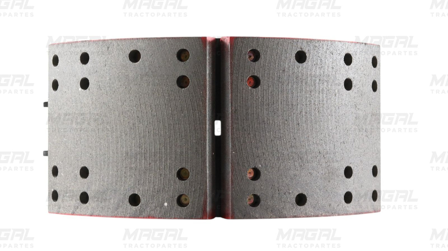 Vista frontal de balatas perforadas del juego 4709 JB, diseñadas para frenos de servicio pesado en camiones y tractocamiones