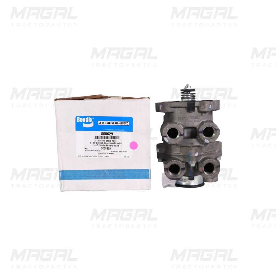Válvula de freno Bendix 800629 vista frontal con múltiples entradas para tractocamión