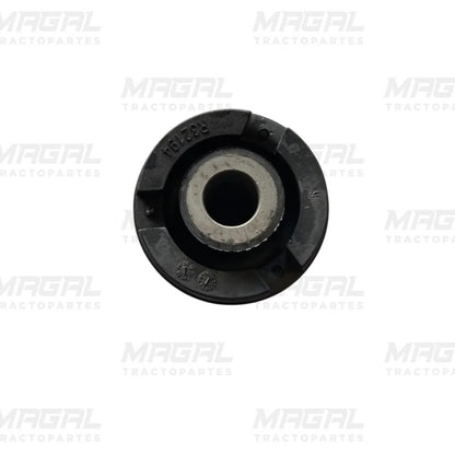 Buje redondo de cabina Volvo 1621914 con refuerzo metálico central, ideal para absorción de vibraciones en vehículos pesados