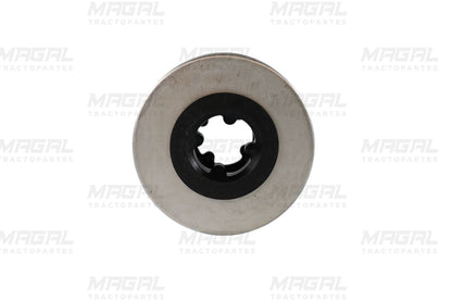 Vista superior del Filtro para Aceite Hidráulico Fleetguard 8790 4M-10 mostrando el diseño de su conexión interna, ideal para aplicaciones industriales y maquinaria pesada.

