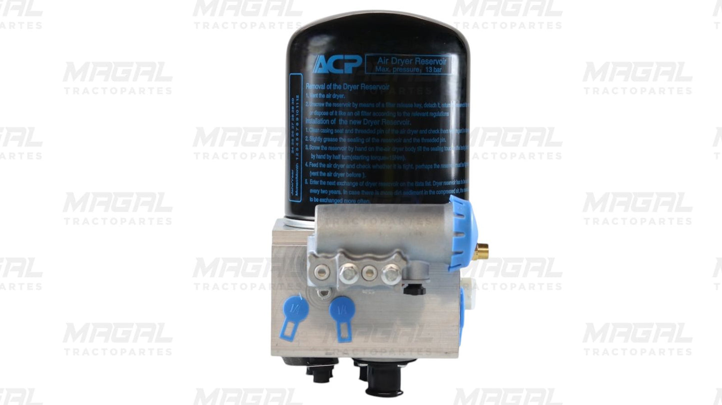 Secador de aire AD-1S 12 volts ACP con conexiones neumáticas visibles y cartucho negro de alta presión.

